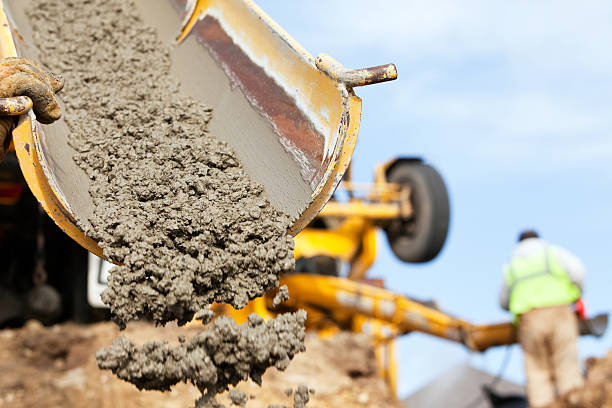 Best Custom Concrete Contractor  in Woodland, CA
